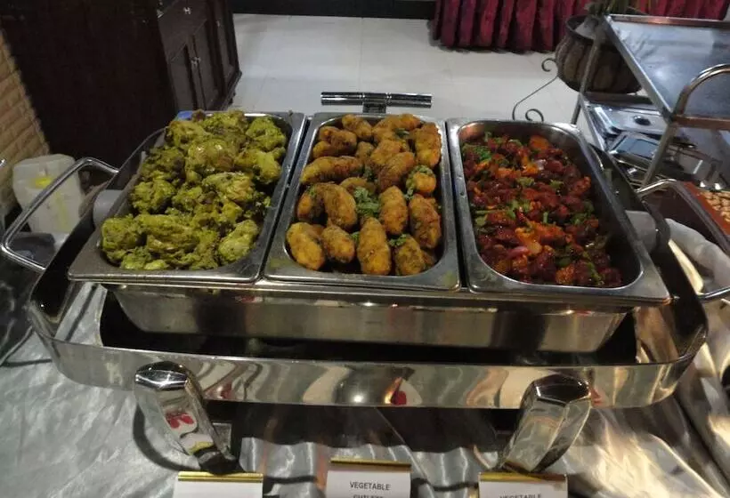 Urban Rose Hotel & Apartments