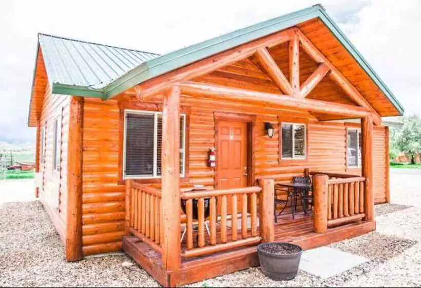 Bryce Country Cabins