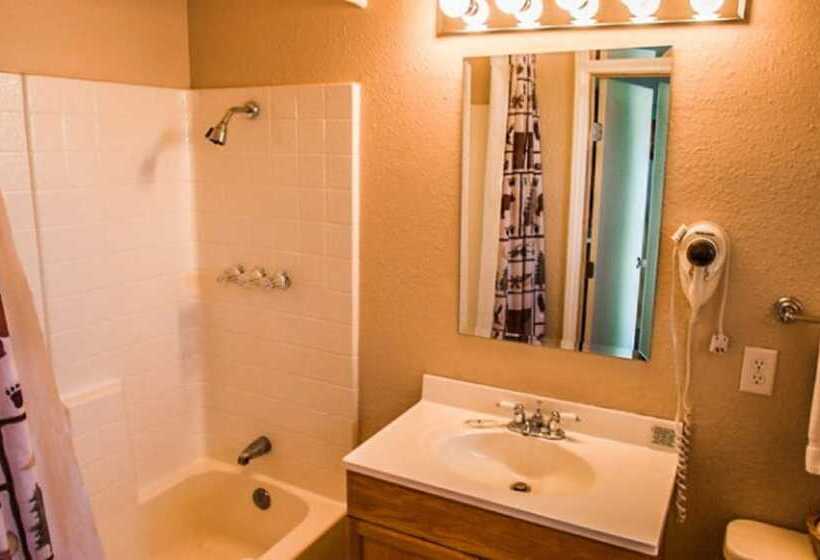 Bryce Country Cabins