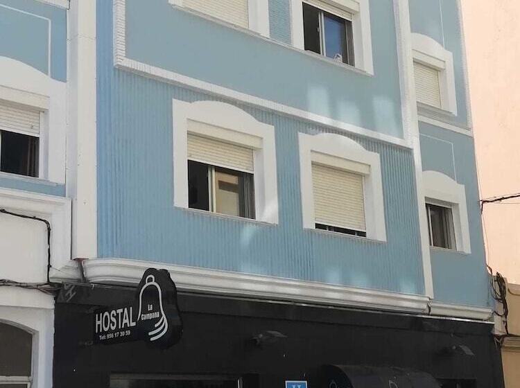 Hostal La Campana