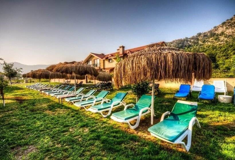 בית מלון כפרי Calypso Plus