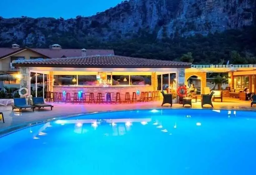 فندق Calypso Plus