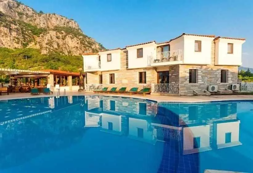 فندق Calypso Plus