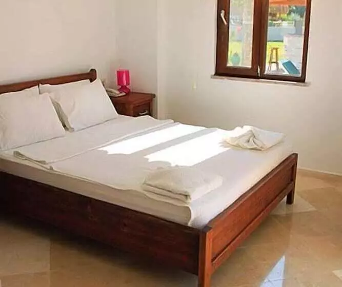 فندق Calypso Plus