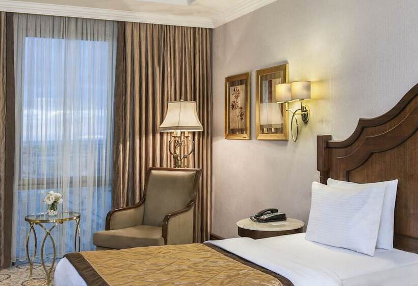 ホテル Elite World Van