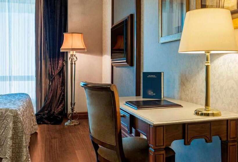 ホテル Elite World Van