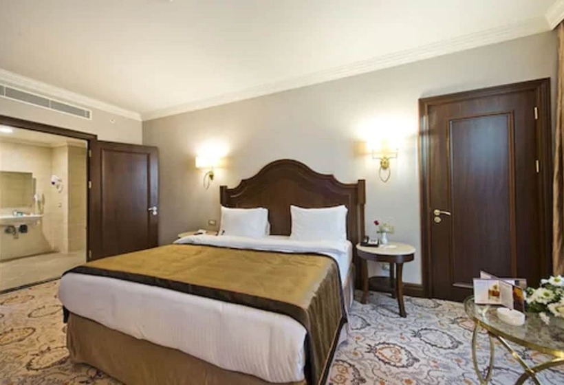 ホテル Elite World Van