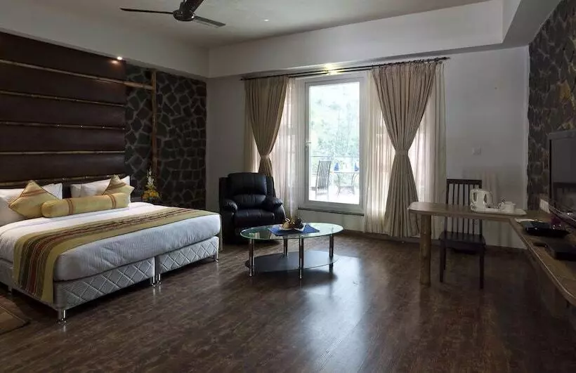 Great Trails Yercaud By Grt Hotels