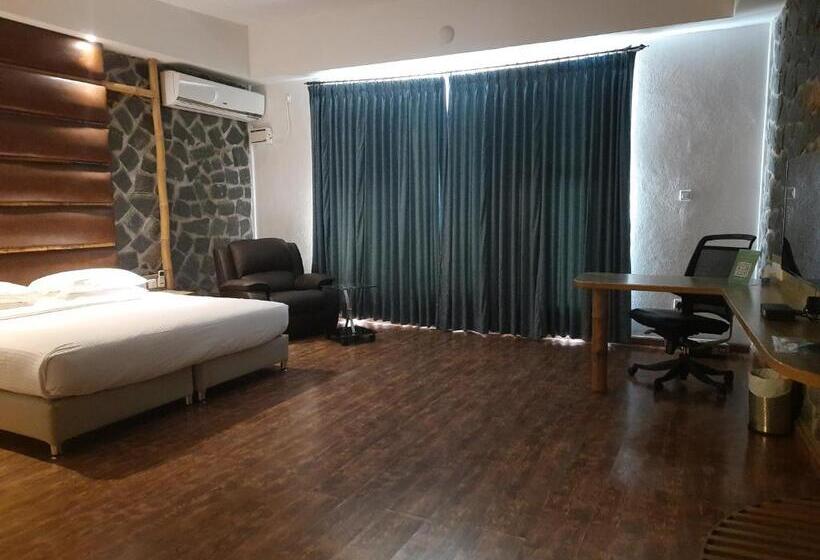 Great Trails Yercaud By Grt Hotels