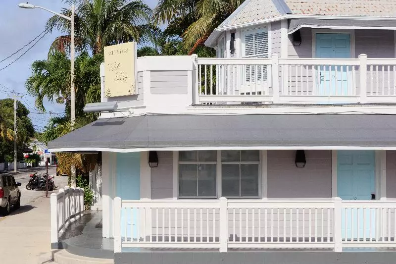 Отель Fitch Lodge Key West Historic Inns