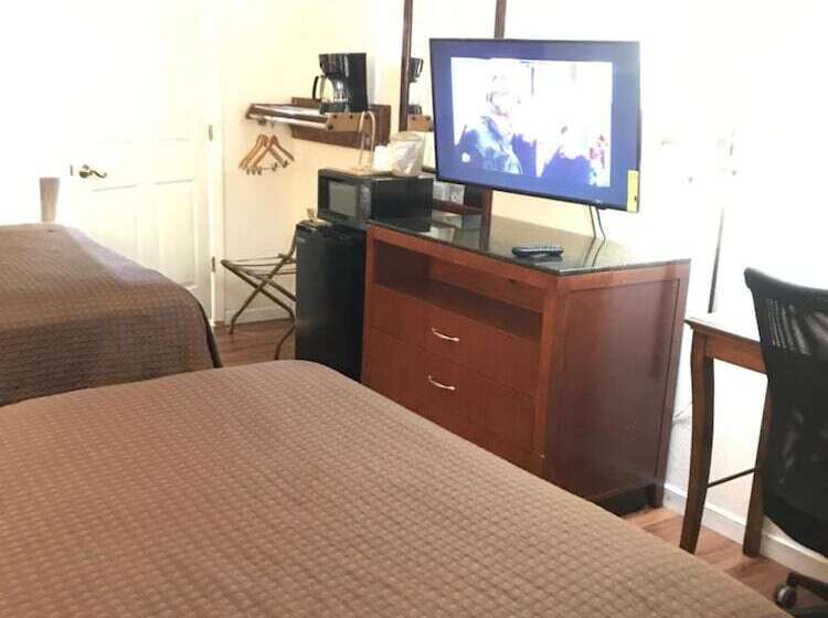 Отель Kings Inn