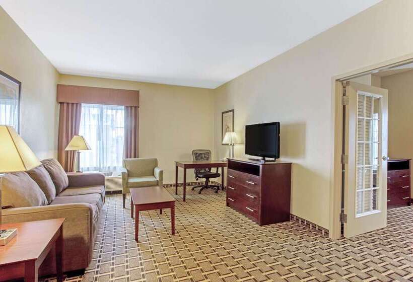 فندق La Quinta By Wyndham Lancaster