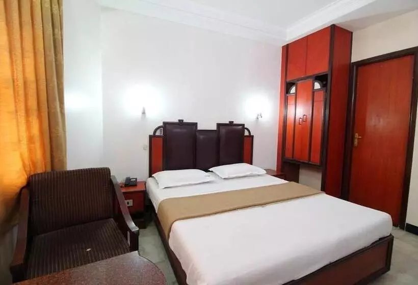 בית מלון כפרי Naveen