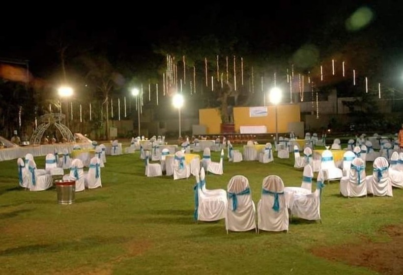 בית מלון כפרי Pacific Inn Suryansh