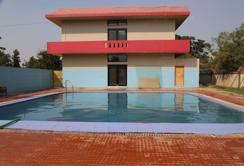 בית מלון כפרי Pacific Inn Suryansh