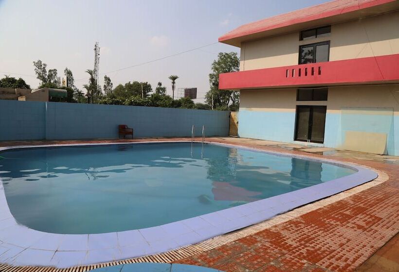 בית מלון כפרי Pacific Inn Suryansh