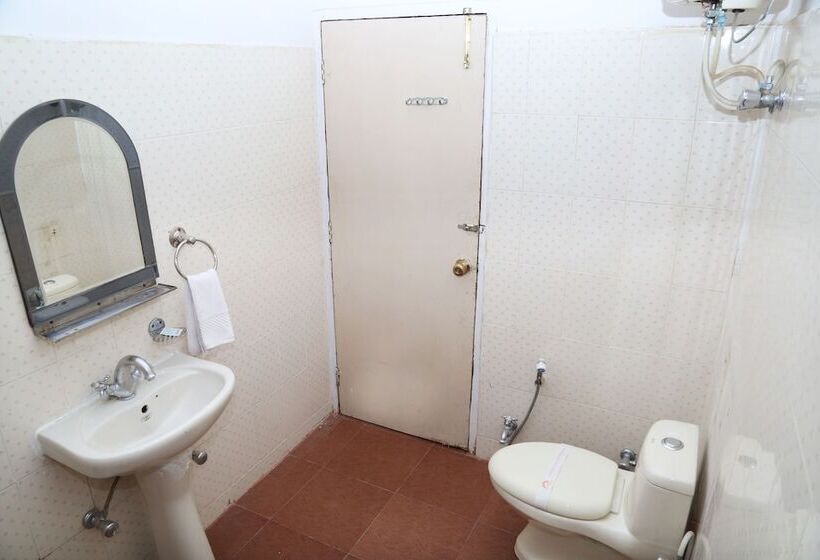 בית מלון כפרי Pacific Inn Suryansh