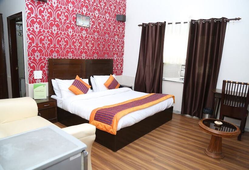 בית מלון כפרי Pacific Inn Suryansh