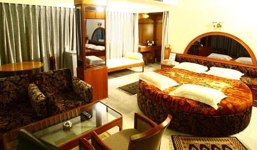 هتل Sindhuri Park