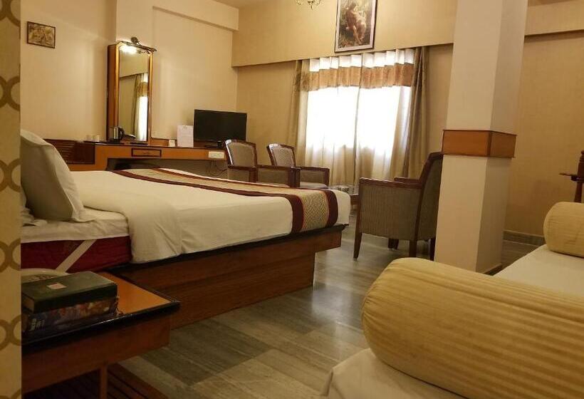 هتل Sindhuri Park