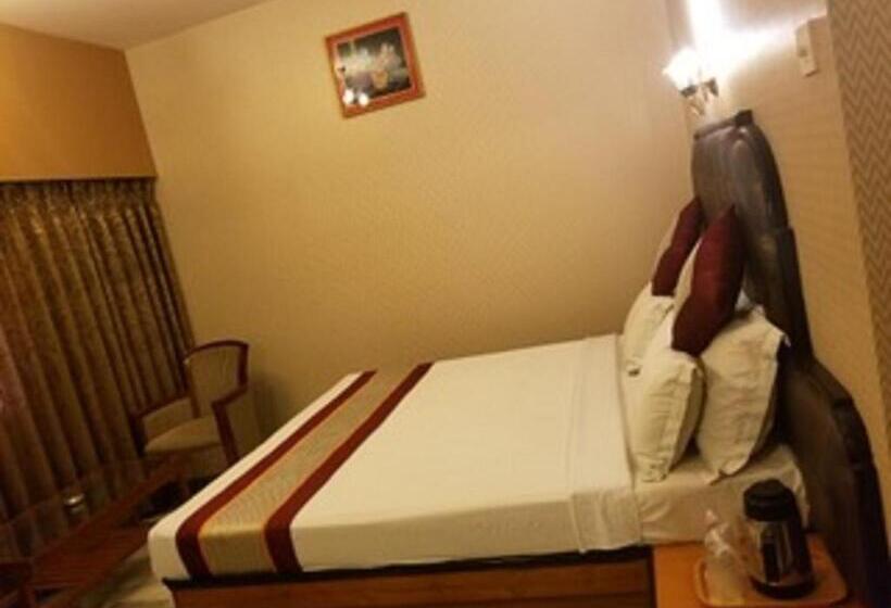 هتل Sindhuri Park