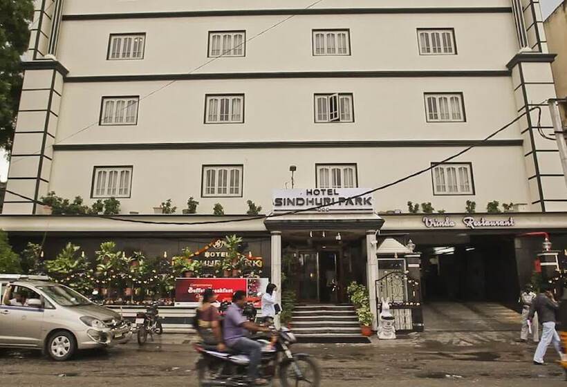 هتل Sindhuri Park