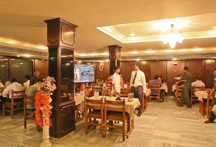 هتل Sindhuri Park