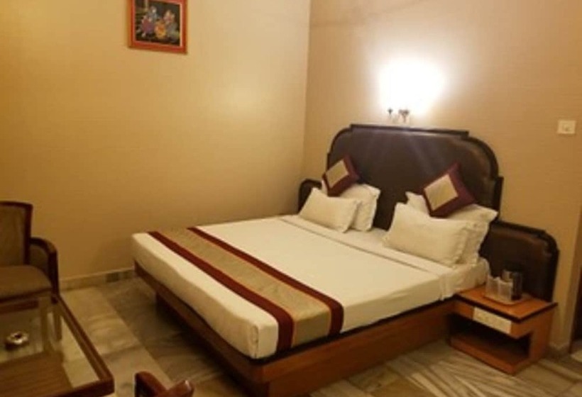 هتل Sindhuri Park