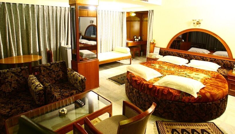 هتل Sindhuri Park