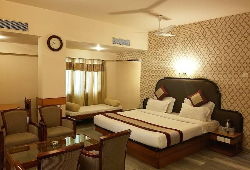 هتل Sindhuri Park