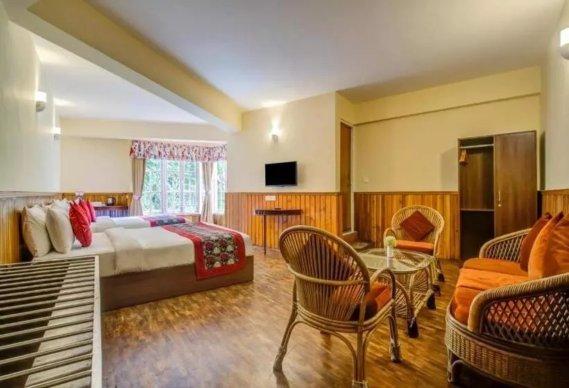 Hotel Summit Newa Regency