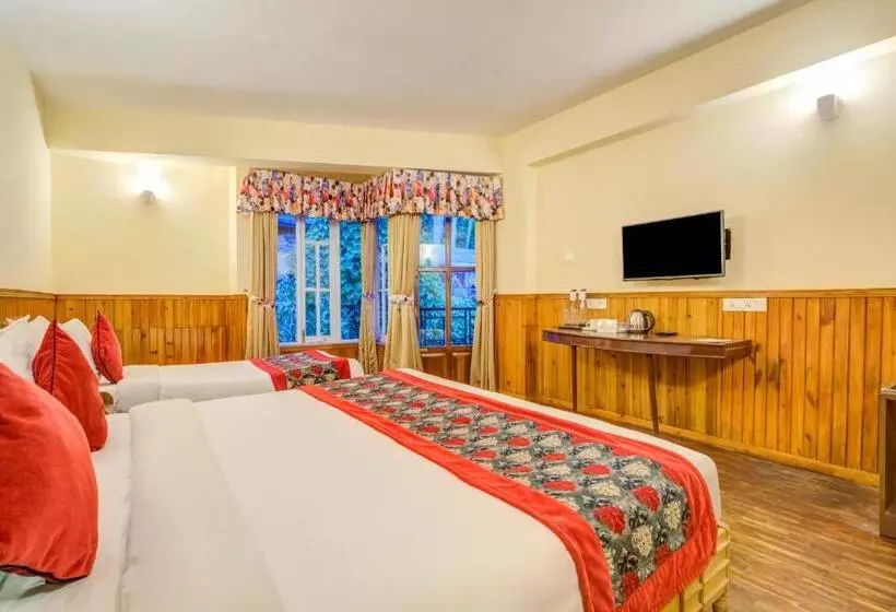 Hotel Summit Newa Regency