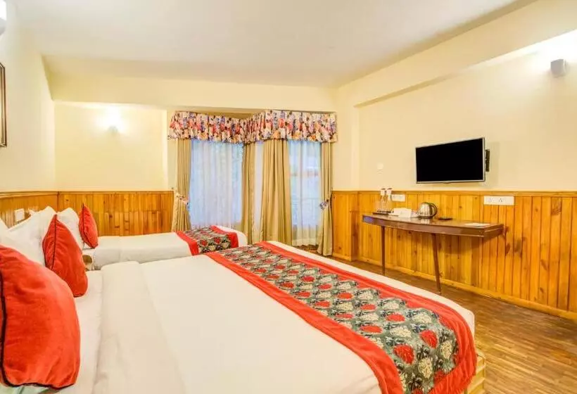 Hotel Summit Newa Regency