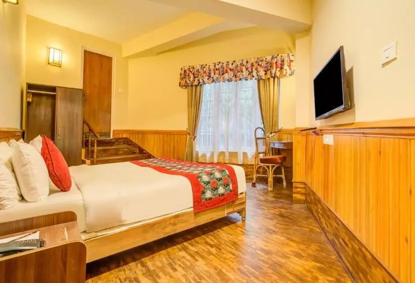 Hotel Summit Newa Regency