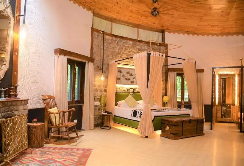 ホテル The Den Corbett Resort
