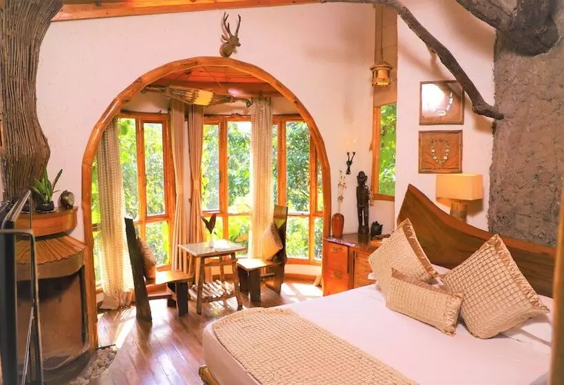 ホテル The Den Corbett Resort