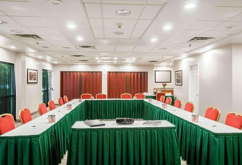 호텔 Country Inn & Suites By Radisson, Cookeville, Tn