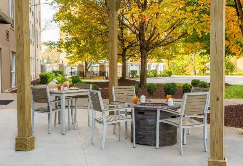 호텔 Country Inn & Suites By Radisson, Cookeville, Tn