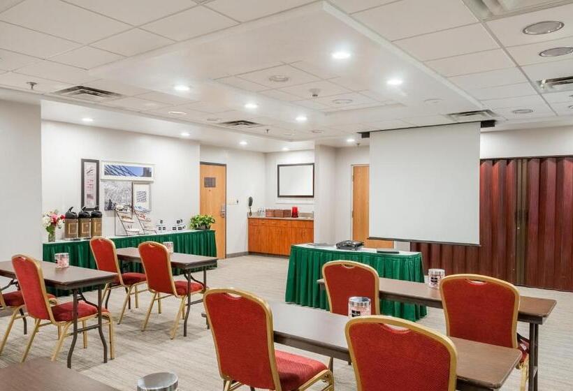 호텔 Country Inn & Suites By Radisson, Cookeville, Tn