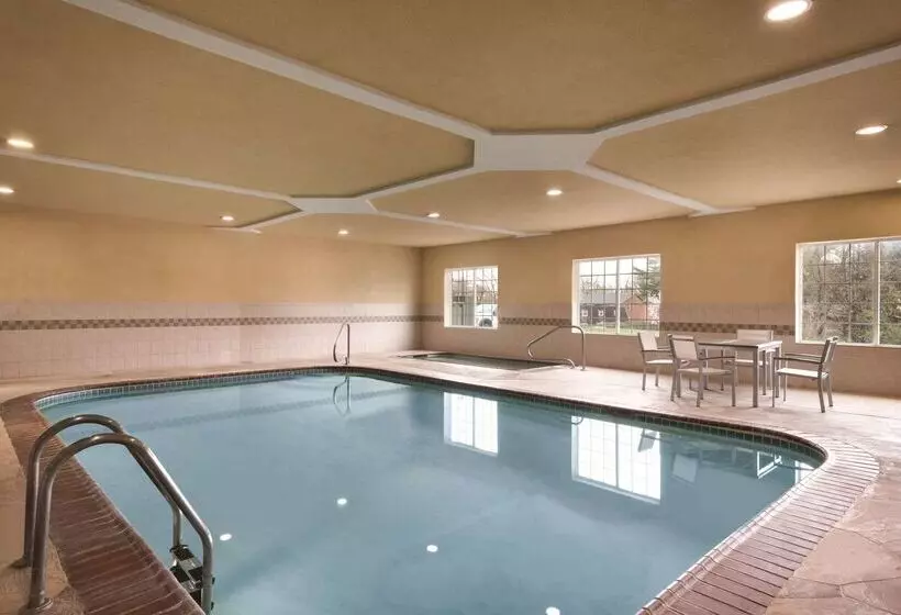 酒店 Country Inn & Suites By Radisson, Valparaiso, In
