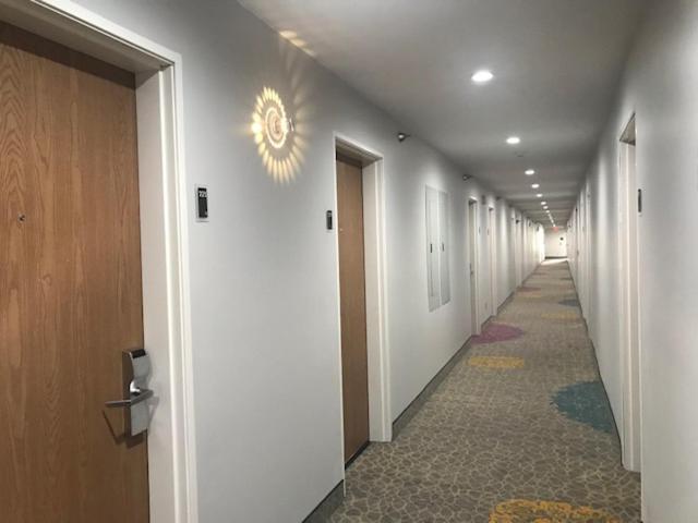 Hotel Days Inn By Wyndham Lake Bluff/great Lakes Naval Base