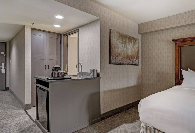 هتل Alpenrock Breckenridge, Curio Collection By Hilton