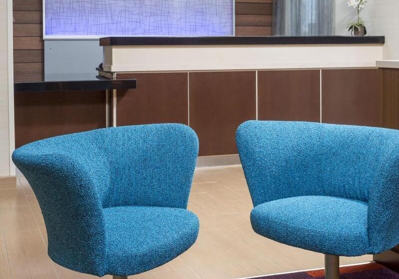 호텔 Fairfield Inn & Suites Greeley