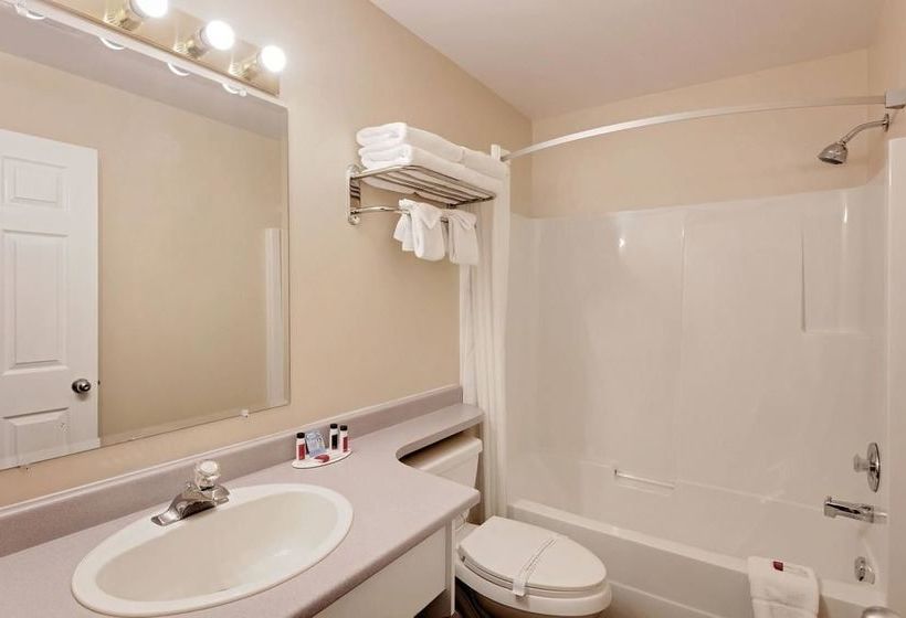 Отель Knights Inn Grenada Ms