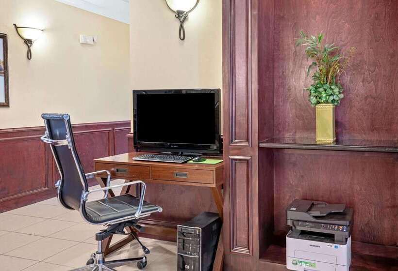 فندق La Quinta By Wyndham Houston   Magnolia