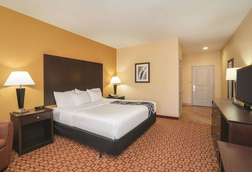 酒店 Comfort Inn & Suites Verona At Turning Stone Resort Casino