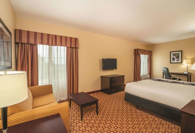 酒店 Comfort Inn & Suites Verona At Turning Stone Resort Casino