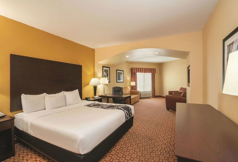 酒店 Comfort Inn & Suites Verona At Turning Stone Resort Casino