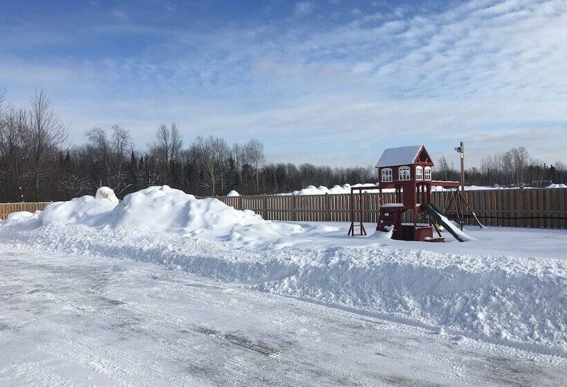 فندق Lakeshore Suites