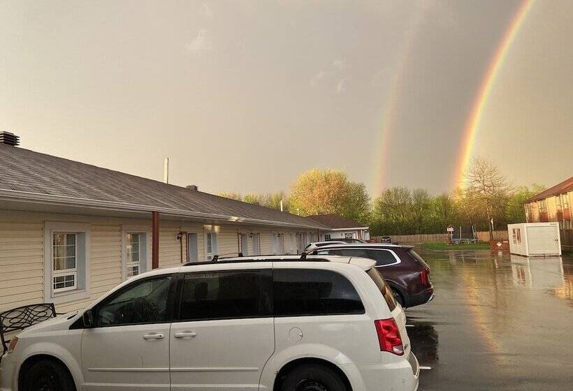 فندق Lakeshore Suites